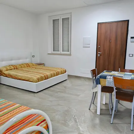 Ruffini House Ferienhaus Civitanova Marche